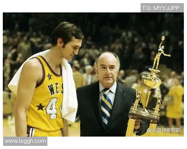 刷新历史，湖人东契奇超越杰里·韦斯特，成开局2场得分最高球员