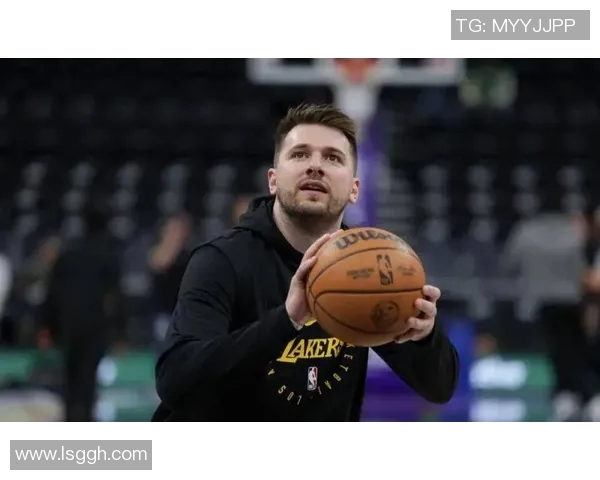 吴谦:独行侠太过于依赖东契奇的发挥 吴谦:独行侠太过于依赖东契奇的发挥