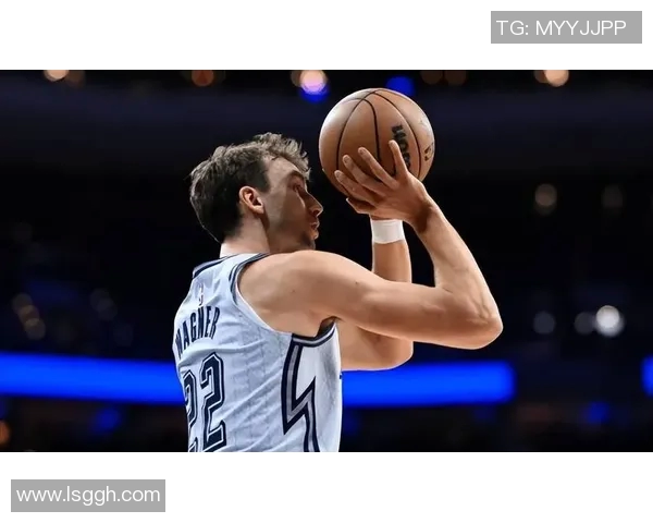 被文班完全打爆了!热火内线新星面对顶级天赋时还是差了一些? 被文班完全打爆了!热火内线新星面对顶级天赋时还是差了一些?